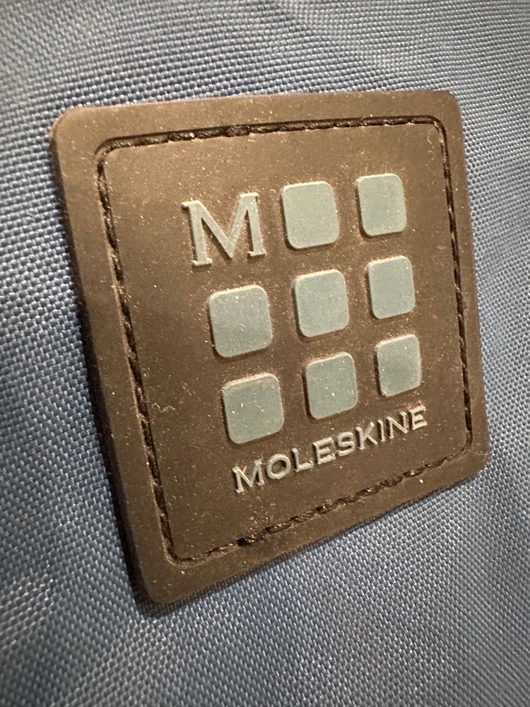 NWT Moleskine Backpack Small Blue Black Sacs Collection ID Crosshatch Adjustable - Picture 9 of 16